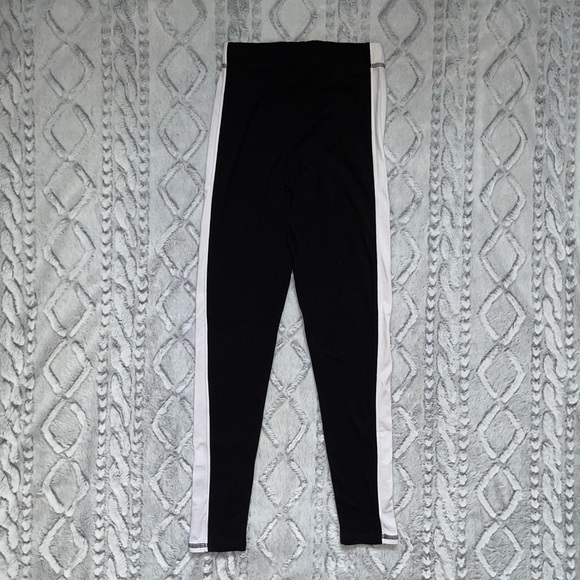 Garage Ultra High Leggings - Picture 3 of 4